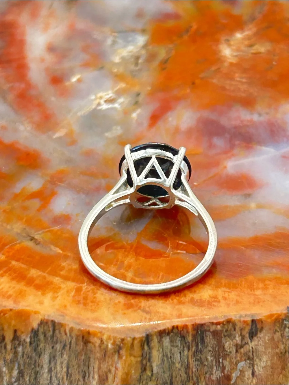 N/A traditional faceted